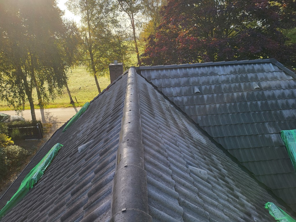 Vorbereitung zur Dachbeschichtung